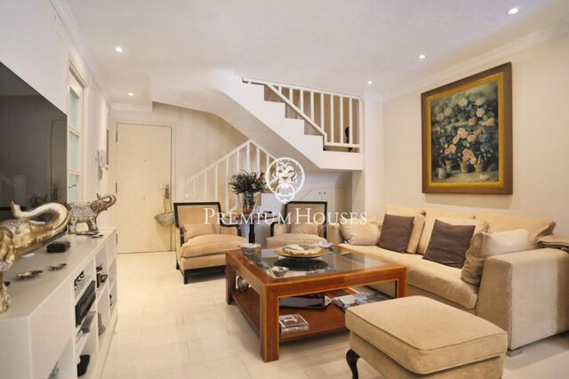 Impeccable ground floor duplex for sale in the center of Sitges