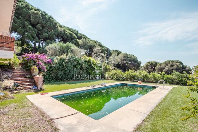 Продается одноэтажный дом с бассейном в Sant Andreu de Llavaneres – Rocaferrera