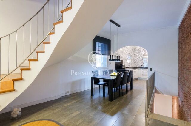 Designer house for sale in the centre of Mataró.