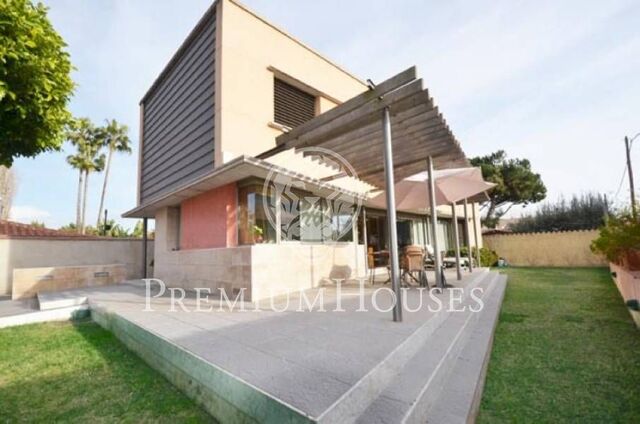 House for sale in Vilassar de Mar. Downtown area