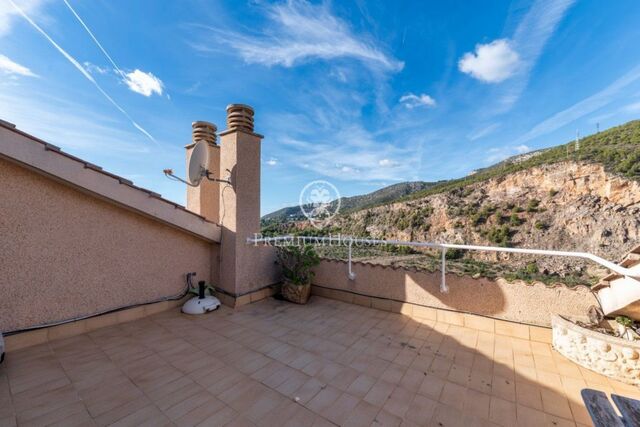 Townhouse for Sale with Sea and Mountain Views in Les Botigues de Sitges