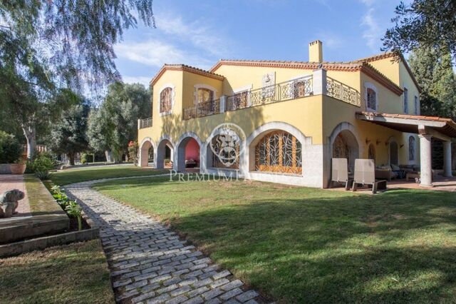 Extraordinary Mansion for sale in Cabrera de Mar