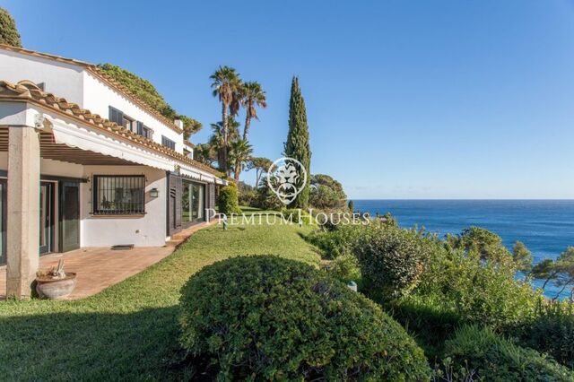 Exclusive villa on the Costa Brava