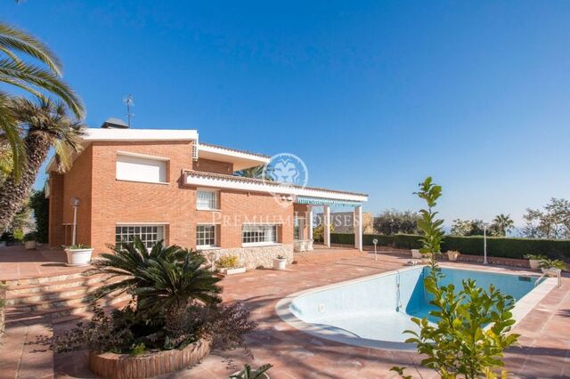 Spectacular house for sale in Alella with sea views - Costa BCN